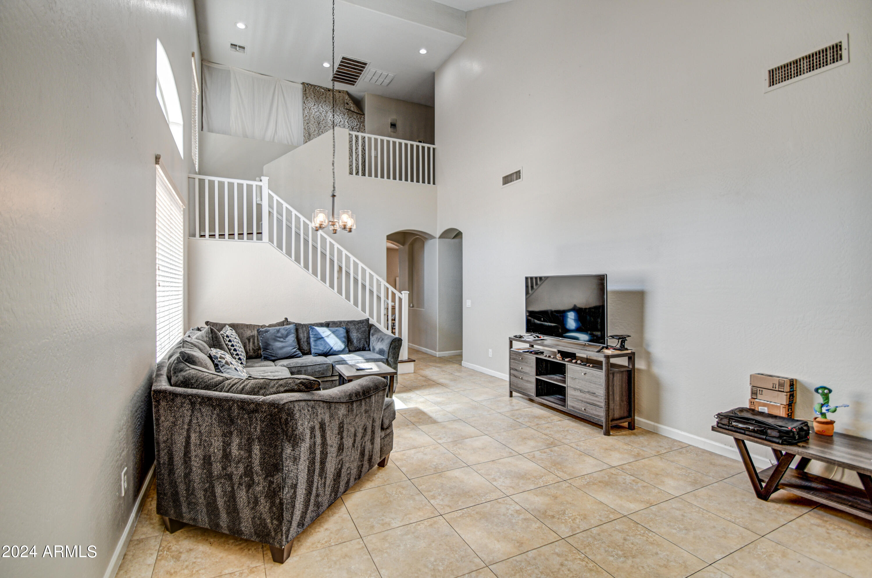8844 West Cordes Road Tolleson, AZ 85353 - Photo 5 of 30 Living Room 2