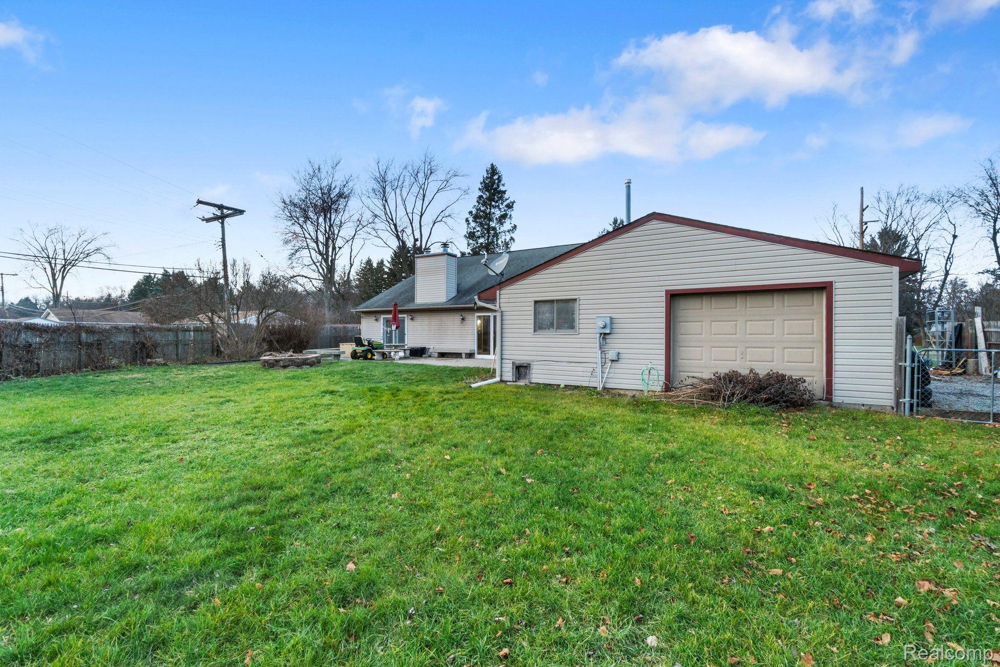4755 Pelton Road Clarkston, MI 48346 - Photo 30 of 32 Gallery Image 30
