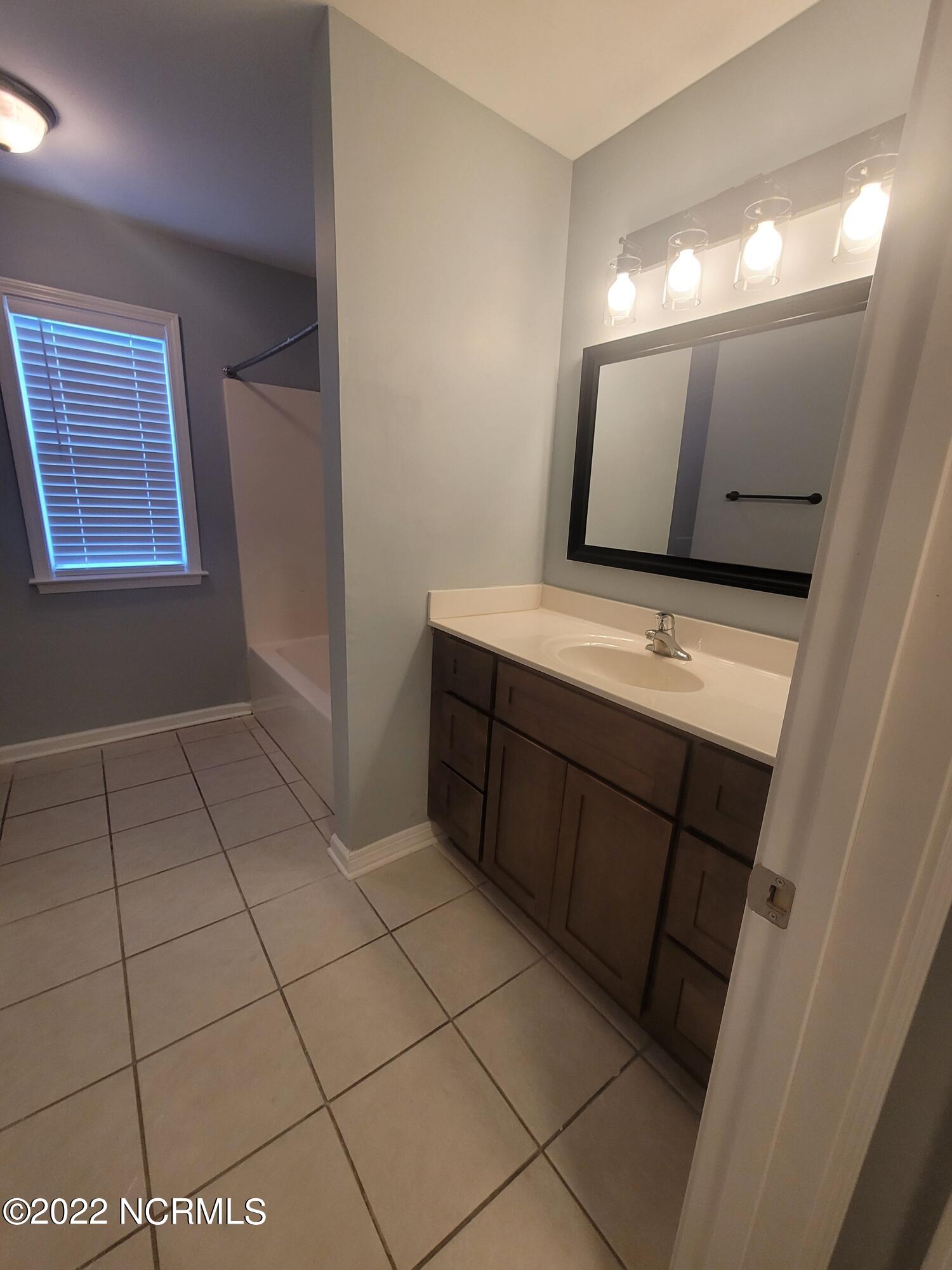 5132 Greenville Loop Road, Unit B Wilmington, NC 28409 - Photo 13 of 17 13