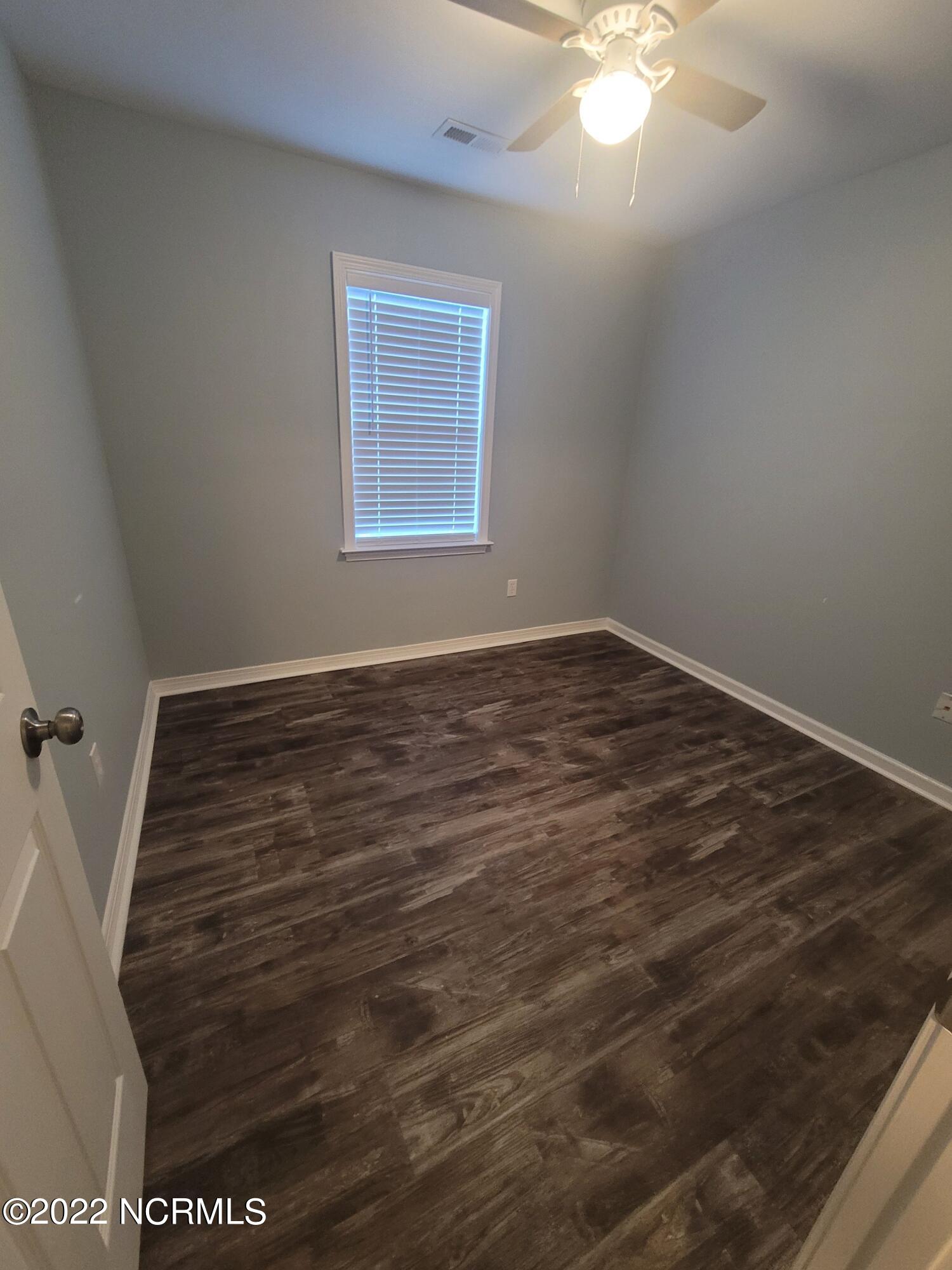 5132 Greenville Loop Road, Unit B Wilmington, NC 28409 - Photo 5 of 17 5