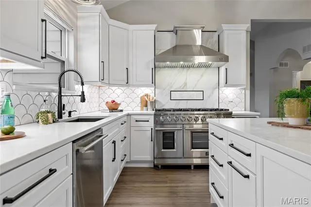 $749,000 | 263 Ashdown Forest, Weldon Spring, MO 63304