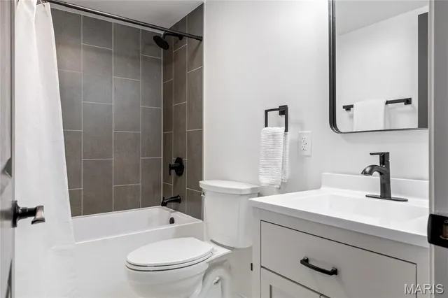 $749,000 | 263 Ashdown Forest, Weldon Spring, MO 63304