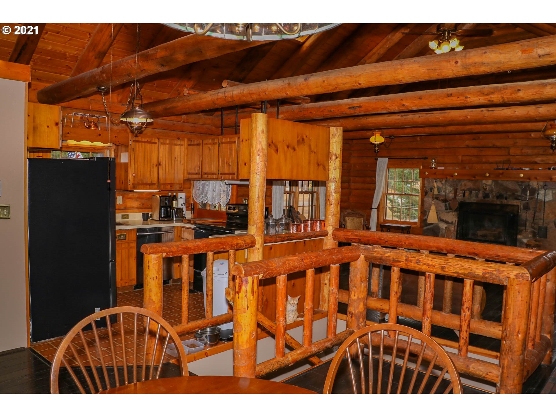 333 Coates Road Tenmile, OR 97481 - Photo 5 of 27 a view of a chairs and table in a patio