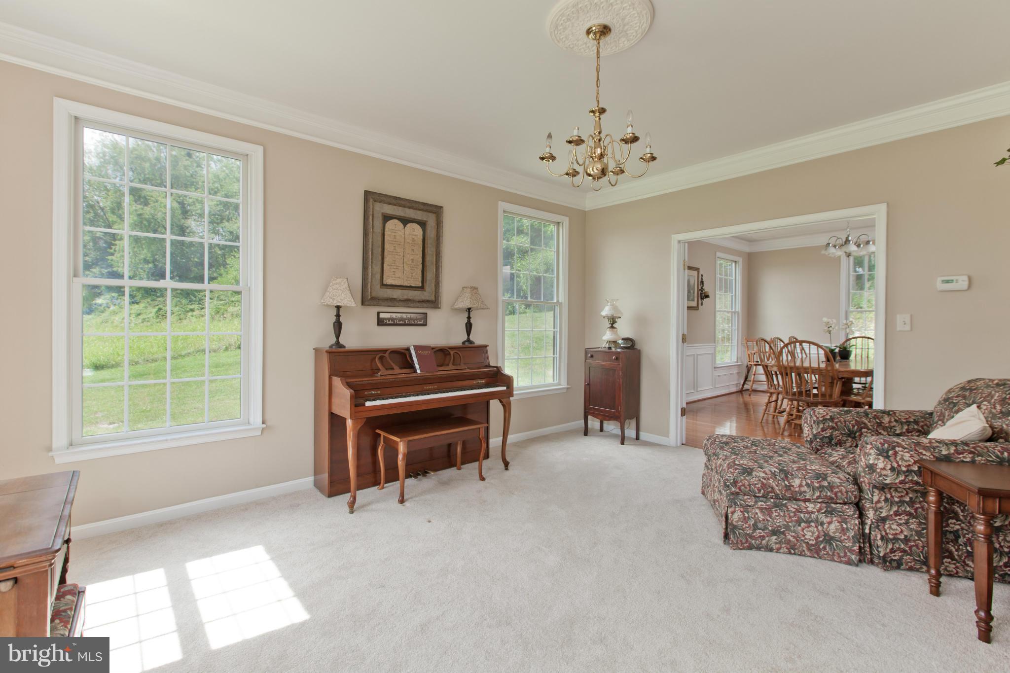 12652 Spickler Road Clear Spring, MD 21722 - Photo 8 of 30 Living Room