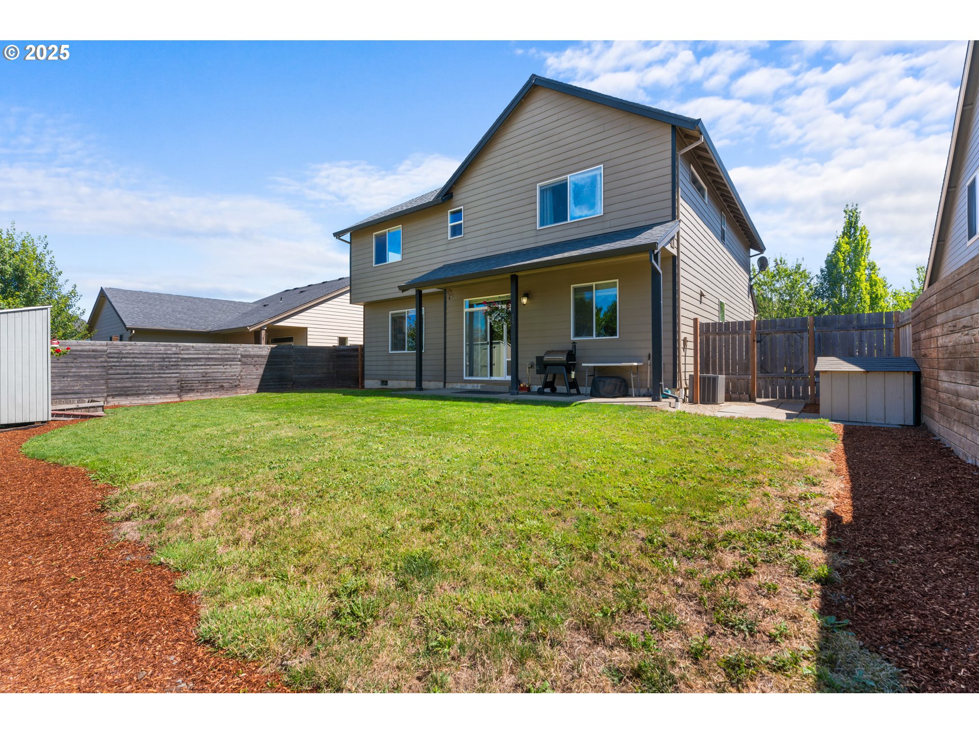 218 Finneys Avenue Molalla, OR 97038 - Photo 37 of 43 Backyard