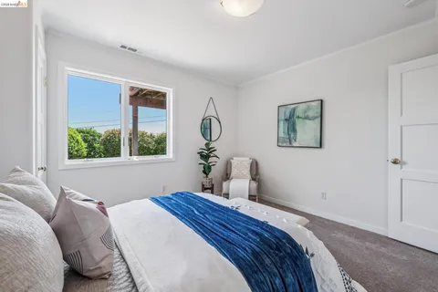 $1,499,000 | 708 Grizzly Peak Boulevard, Berkeley, CA 94708