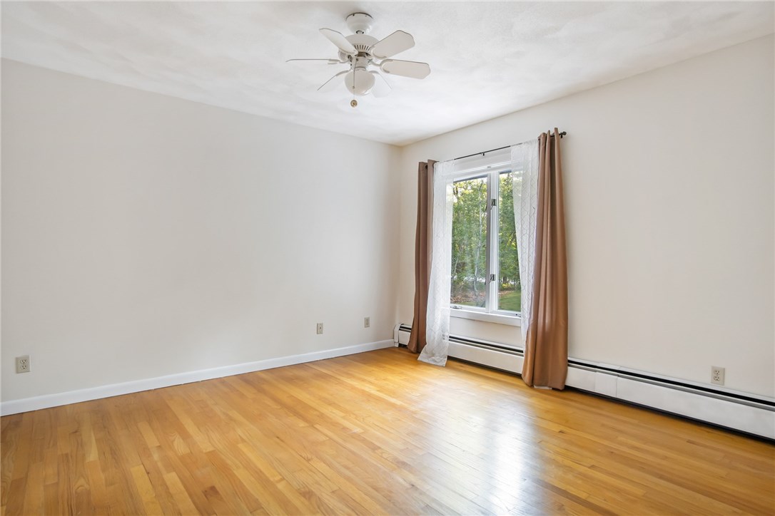 1040 Ten Rod Road Exeter, RI 02822 - Photo 14 of 31