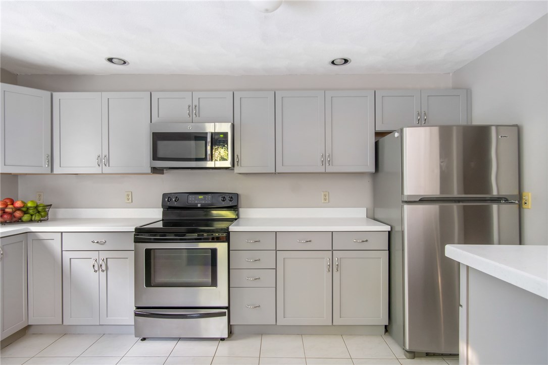1040 Ten Rod Road Exeter, RI 02822 - Photo 4 of 31