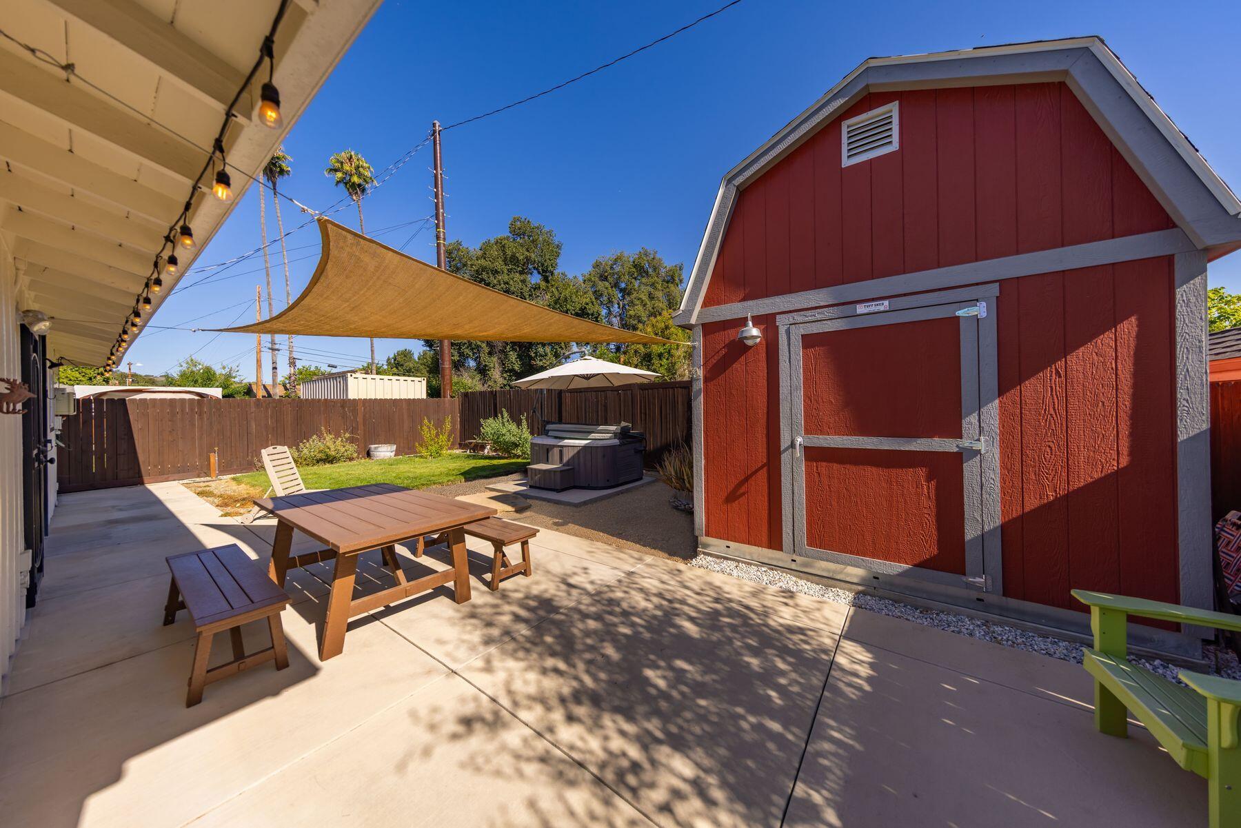 351 Sunset Avenue Oak View, CA 93022 - Photo 23 of 39 a view of a chairs and table in the balcony