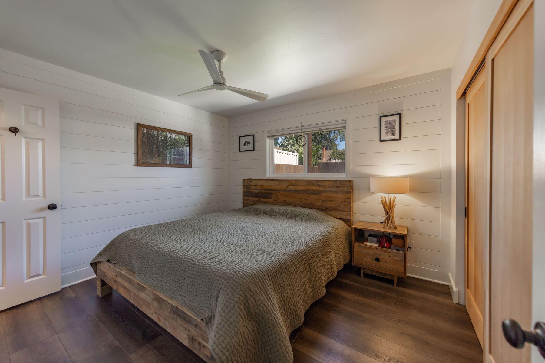 351 Sunset Avenue Oak View, CA 93022 - Photo 35 of 39 a bedroom with bed and a window