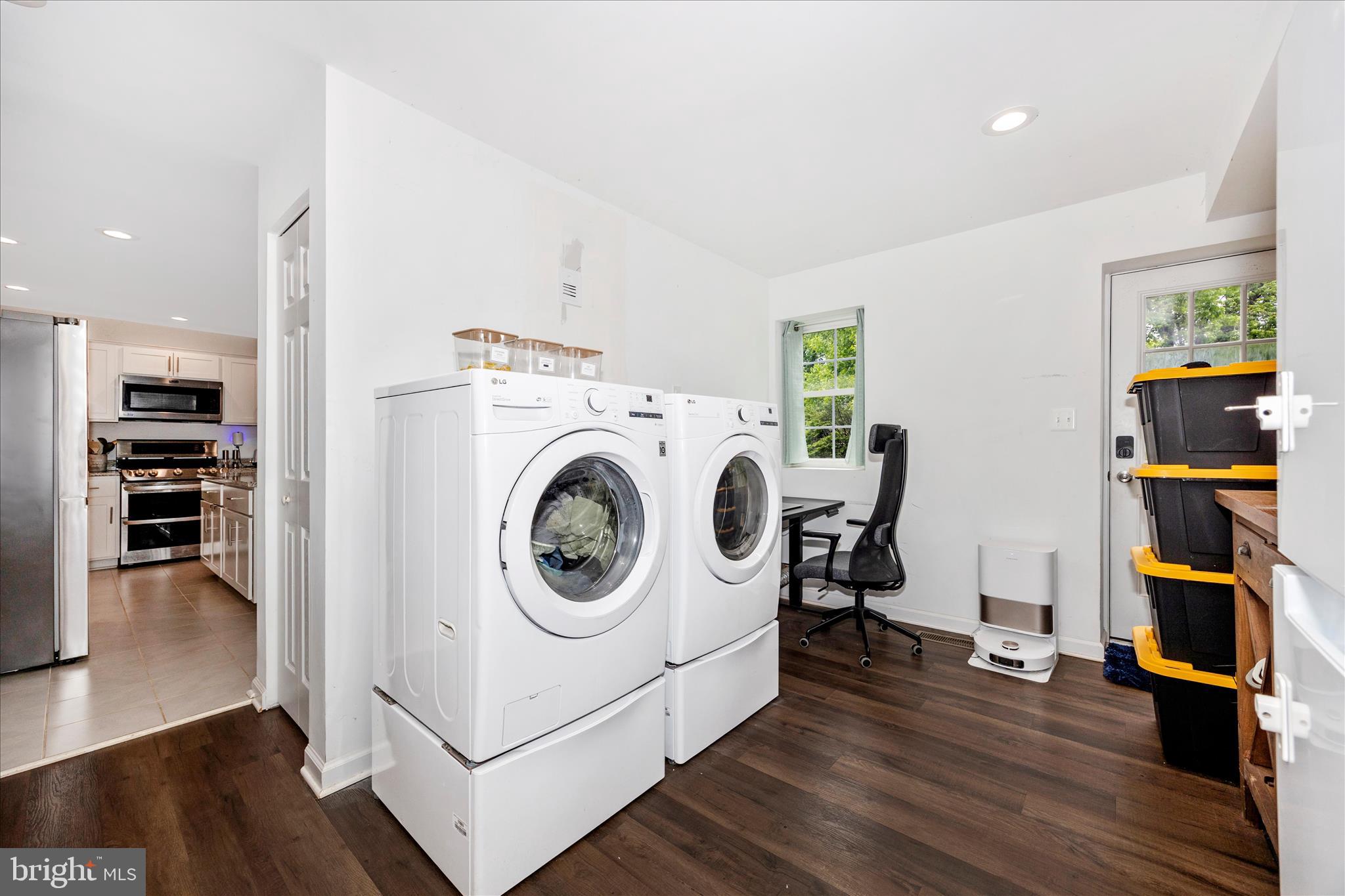 3823 Roundtree Road Jefferson, MD 21755 - Photo 14 of 50 Main level Laundry Room off Kitchen