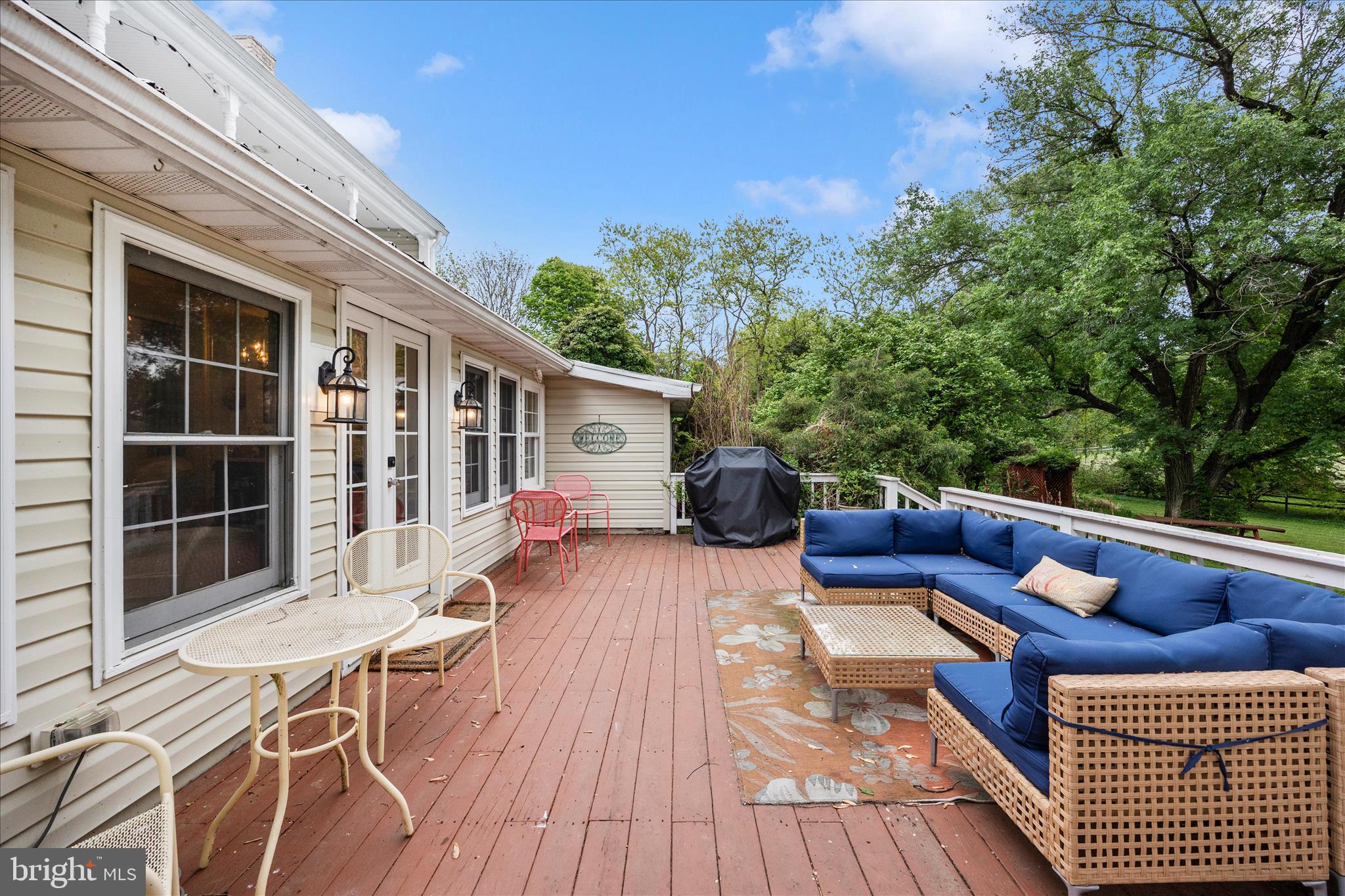 3823 Roundtree Road Jefferson, MD 21755 - Photo 45 of 50 Front Deck