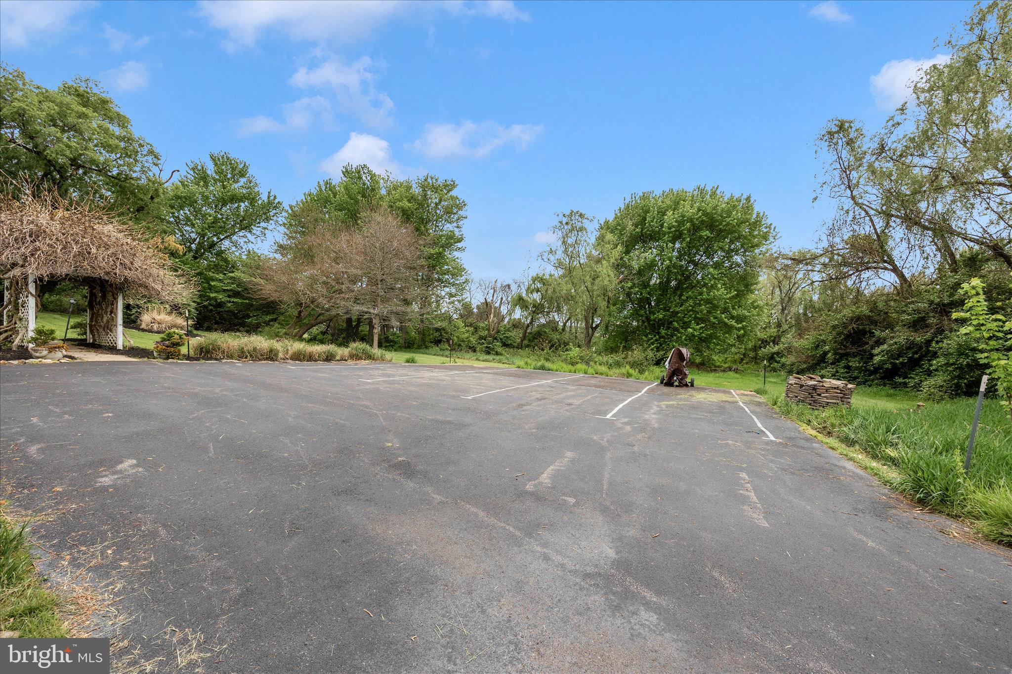 3823 Roundtree Road Jefferson, MD 21755 - Photo 48 of 50 Parking