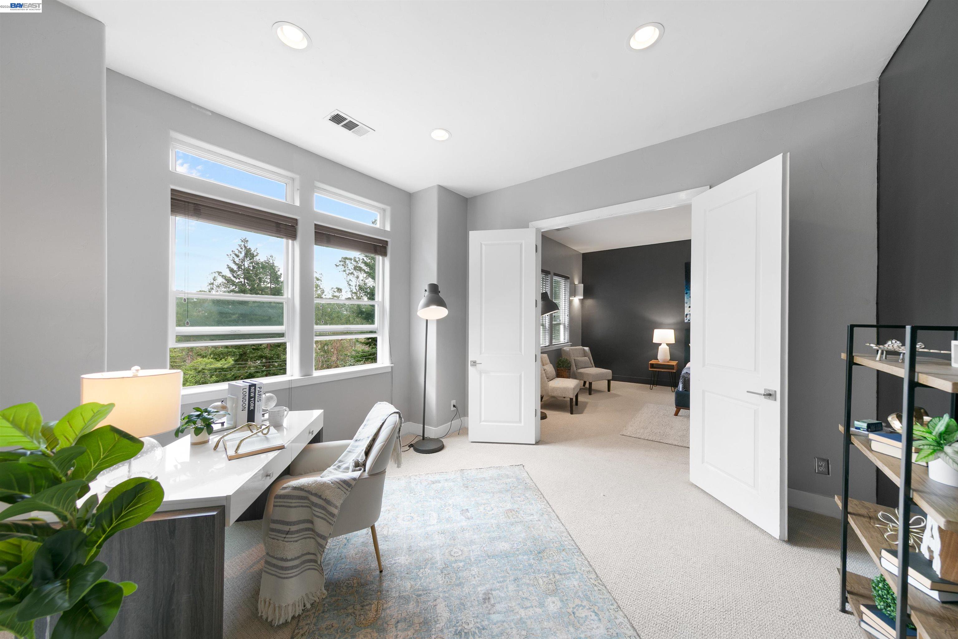7010 Pinehaven Road Oakland, CA 94611 - Photo 12 of 29