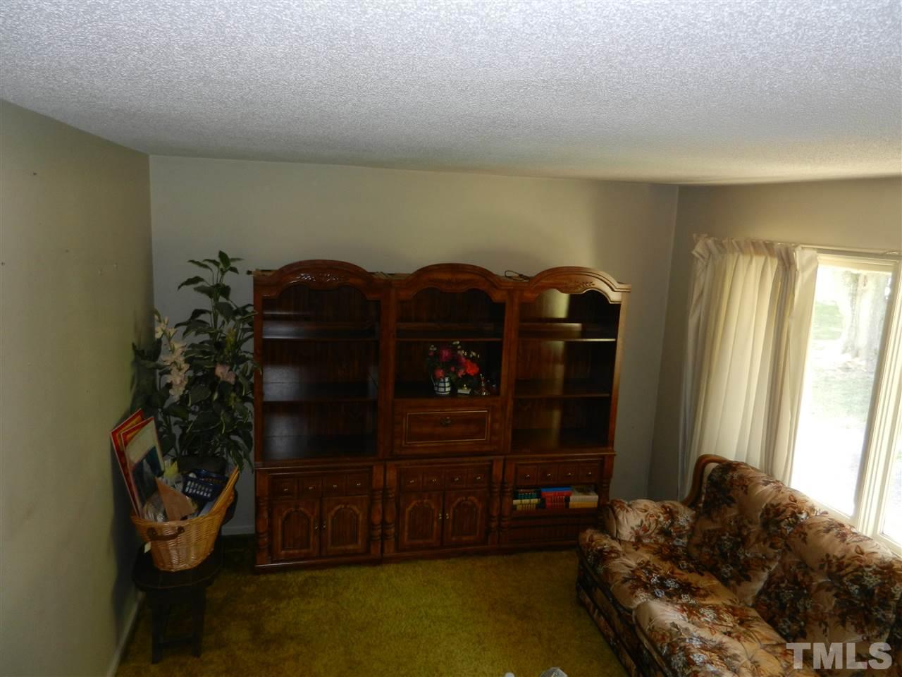 2808 Orkney Place Raleigh, NC 27604 - Photo 7 of 25 a living room with furniture