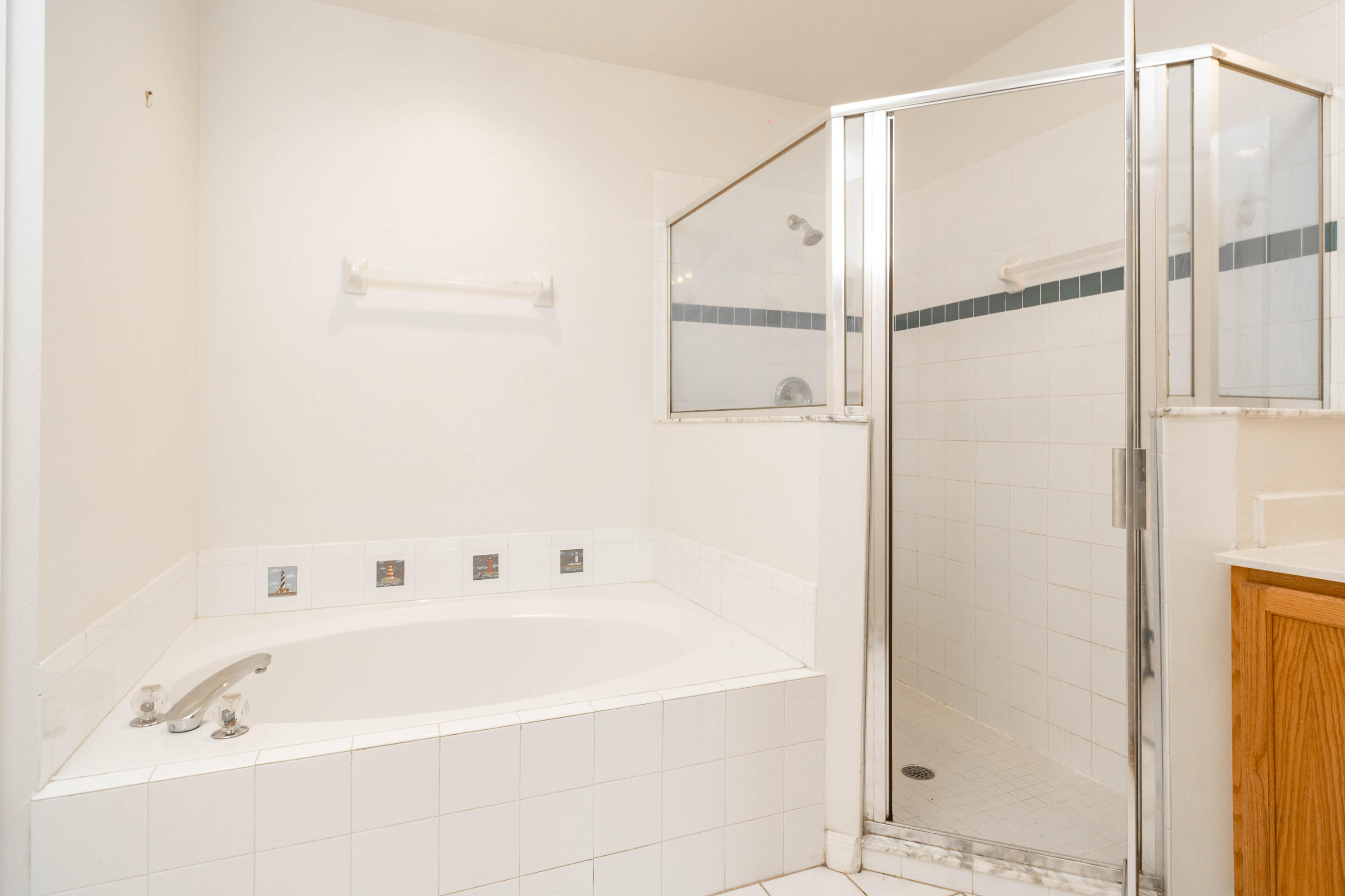4415 Southwest Gagnon Road Port St. Lucie, FL 34953 - Photo 14 of 24 14-Master Bath