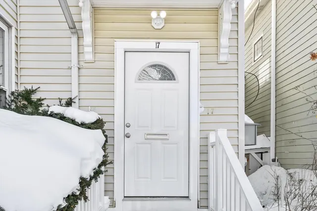 $499,999 | 17 Buckingham Street, Unit 3, Somerville, MA 02143