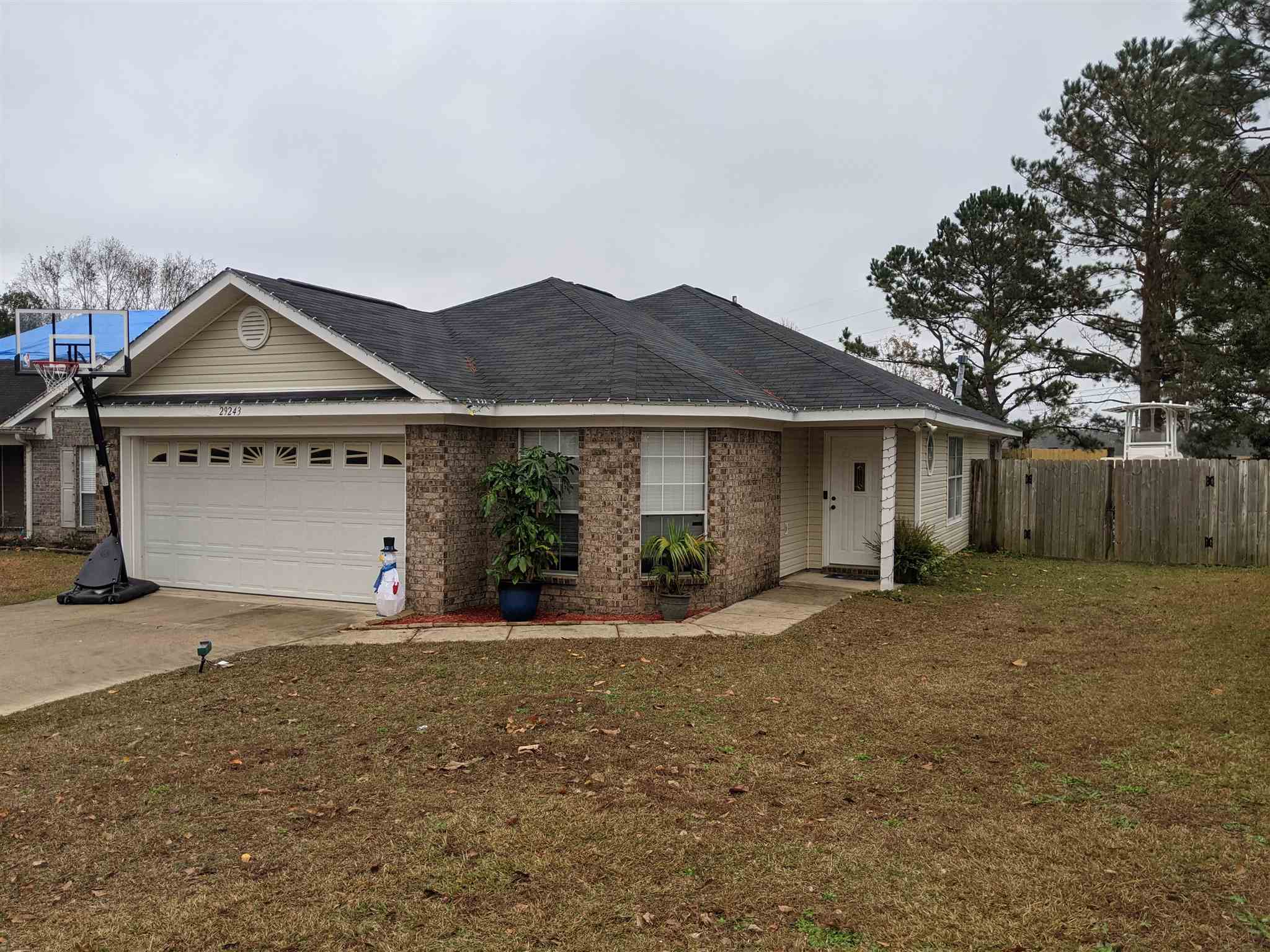 29243 Canterbury Road Daphne, AL 36526 - Photo 1 of 16 Front of house