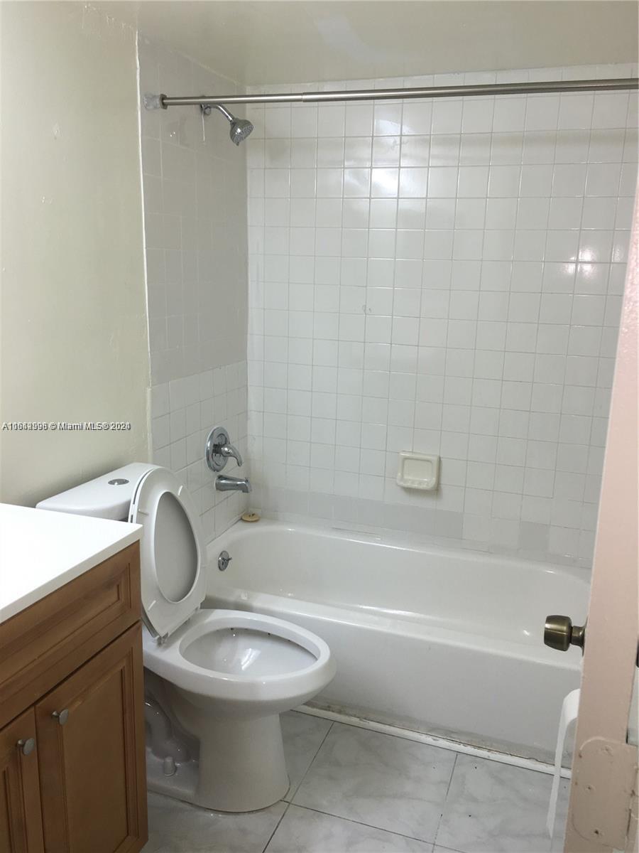 3410 Foxcroft Road, Unit 203 Miramar, FL 33025 - Photo 4 of 10