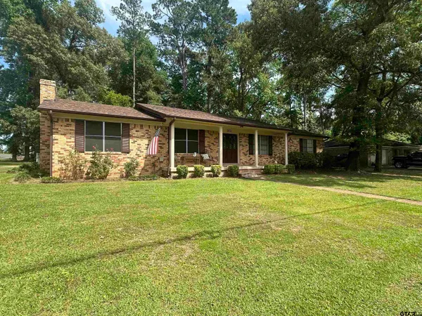 $279,900 | 902 Pinecove Street, Jacksonville, TX 75766