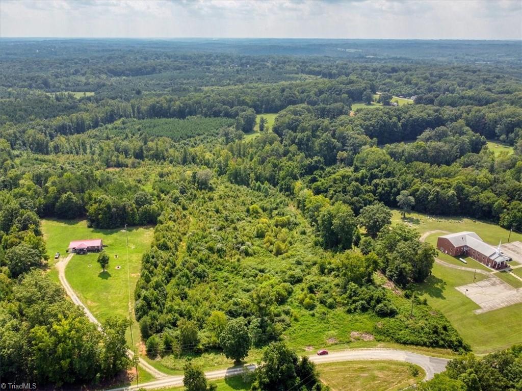 60 Compton Road Providence, NC 27315 - Photo 5 of 17