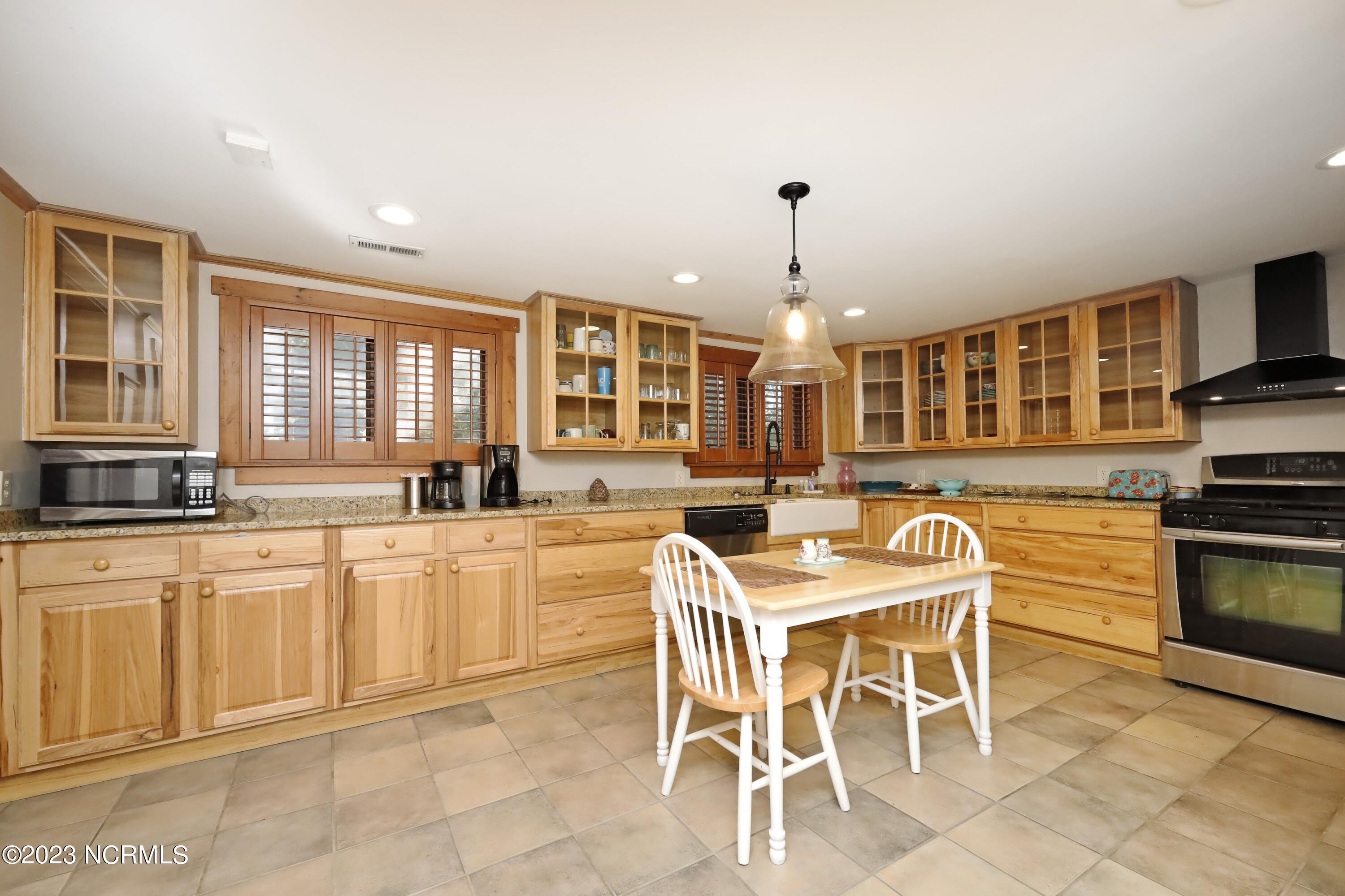 2764 Camp Easter Road Southern Pines, NC 28387 - Photo 23 of 62 21Kitchen