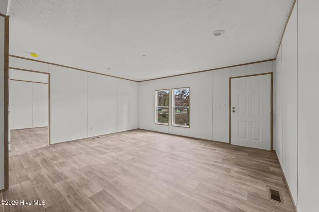 $239,900 | 106 Lynnwayne Circle, Havelock, NC 28532