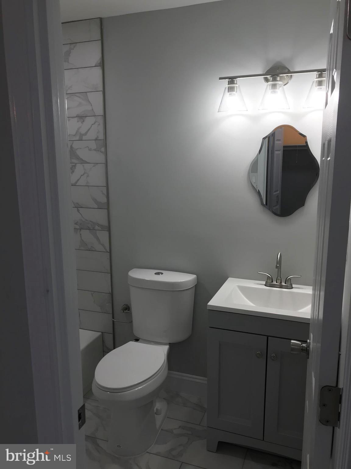 11873 Academy Road, Unit 73B Philadelphia, PA 19154 - Photo 29 of 34 Hall way bathroom