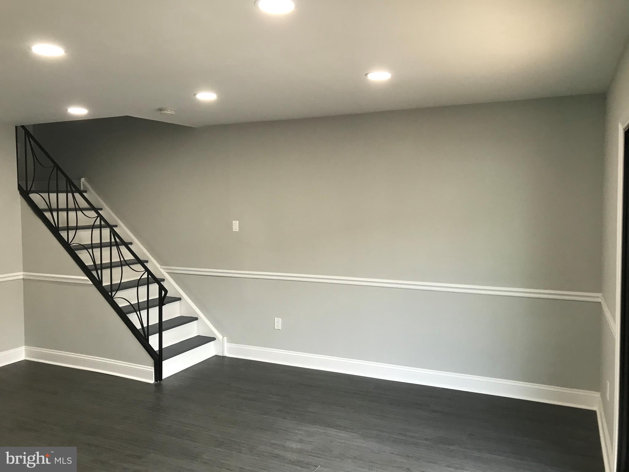 11873 Academy Road, Unit 73B Philadelphia, PA 19154 - Photo 6 of 34 Living Room