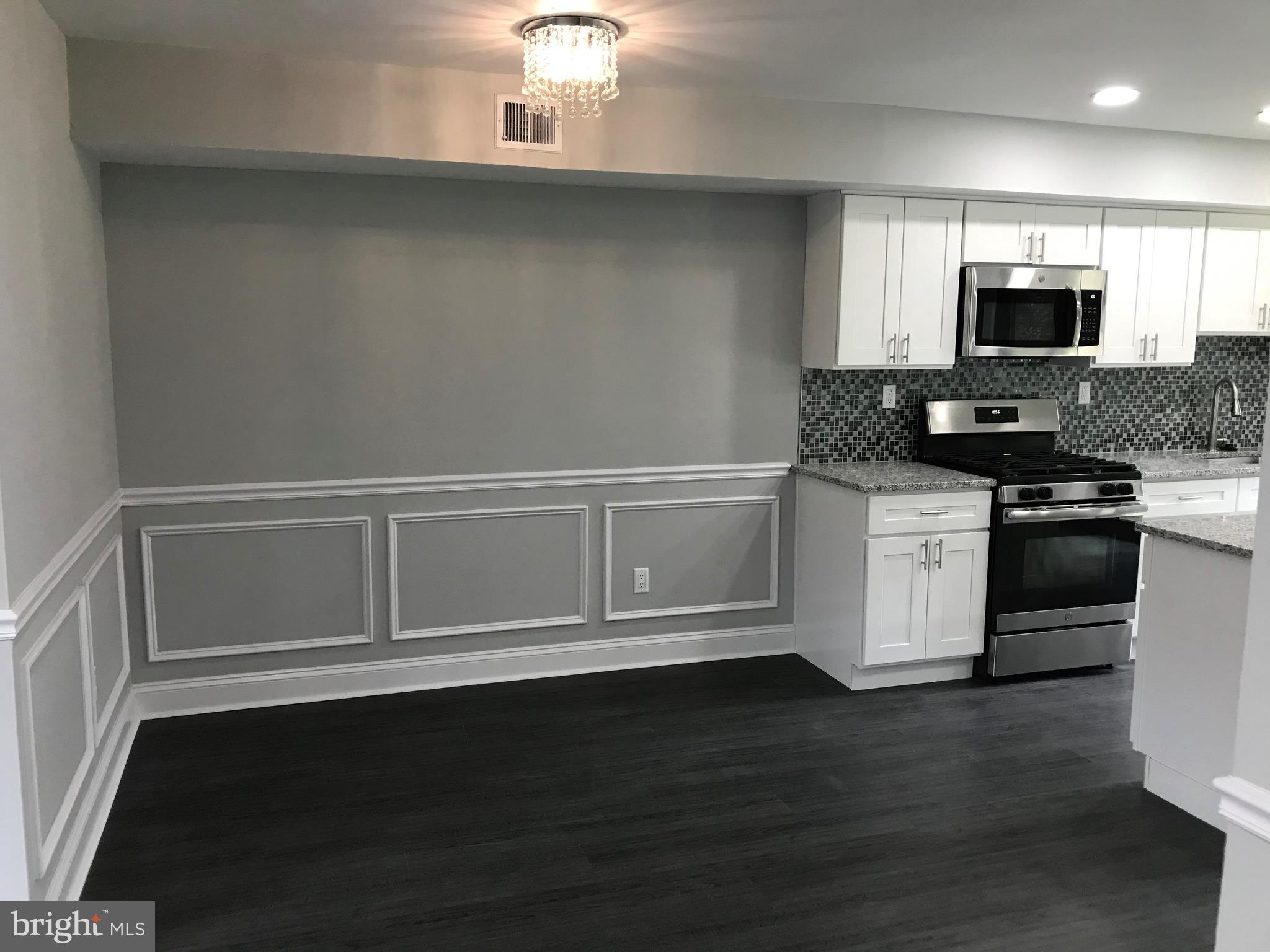 11873 Academy Road, Unit 73B Philadelphia, PA 19154 - Photo 7 of 34 Dining Area