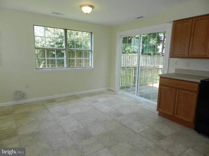 121 Laburnum Road Edgewood, MD 21040 - Photo 11 of 29 Kitchen
