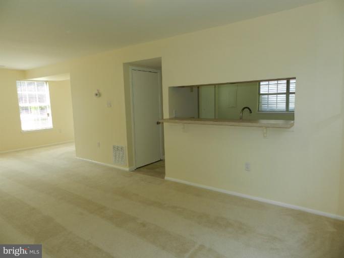 121 Laburnum Road Edgewood, MD 21040 - Photo 12 of 29 Living Room