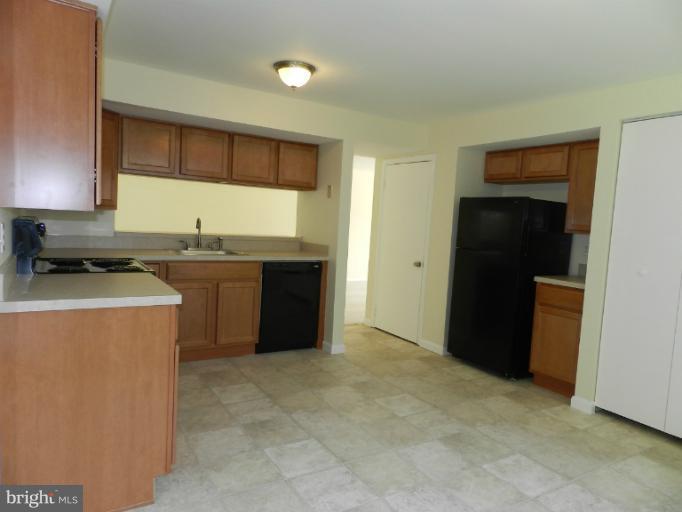 121 Laburnum Road Edgewood, MD 21040 - Photo 13 of 29 Kitchen