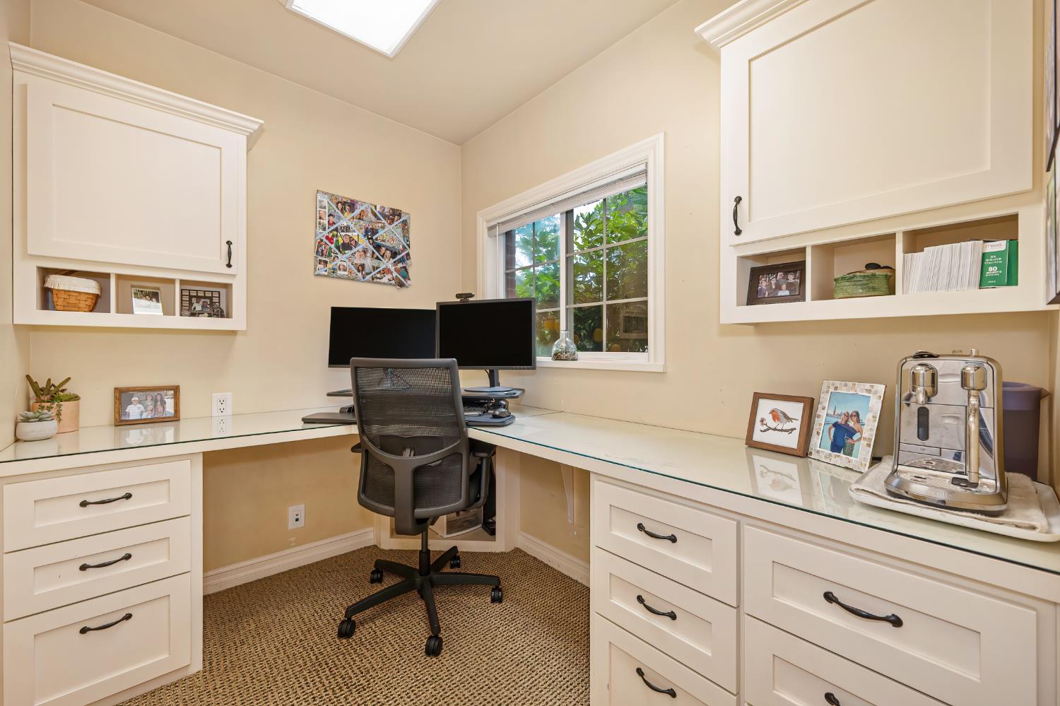 3557 Val Verde Road Loomis, CA 95650 - Photo 23 of 71 a view of workspace with a window