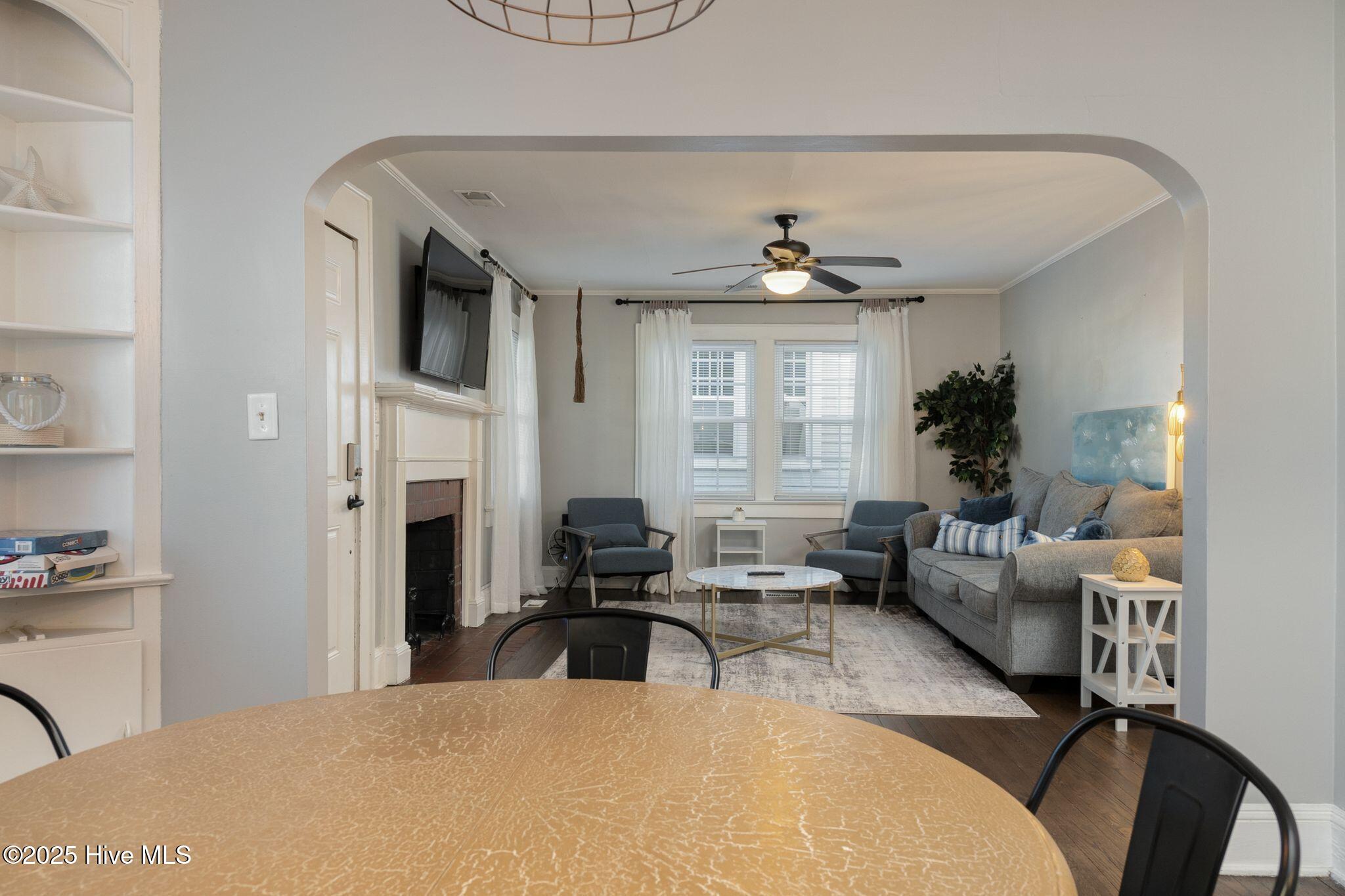 1409 Rhem Avenue New Bern, NC 28560 - Photo 7 of 28 View of LR from DR