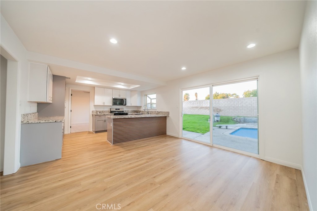 1270 Rosalind Avenue Rialto, CA 92376 - Photo 15 of 59