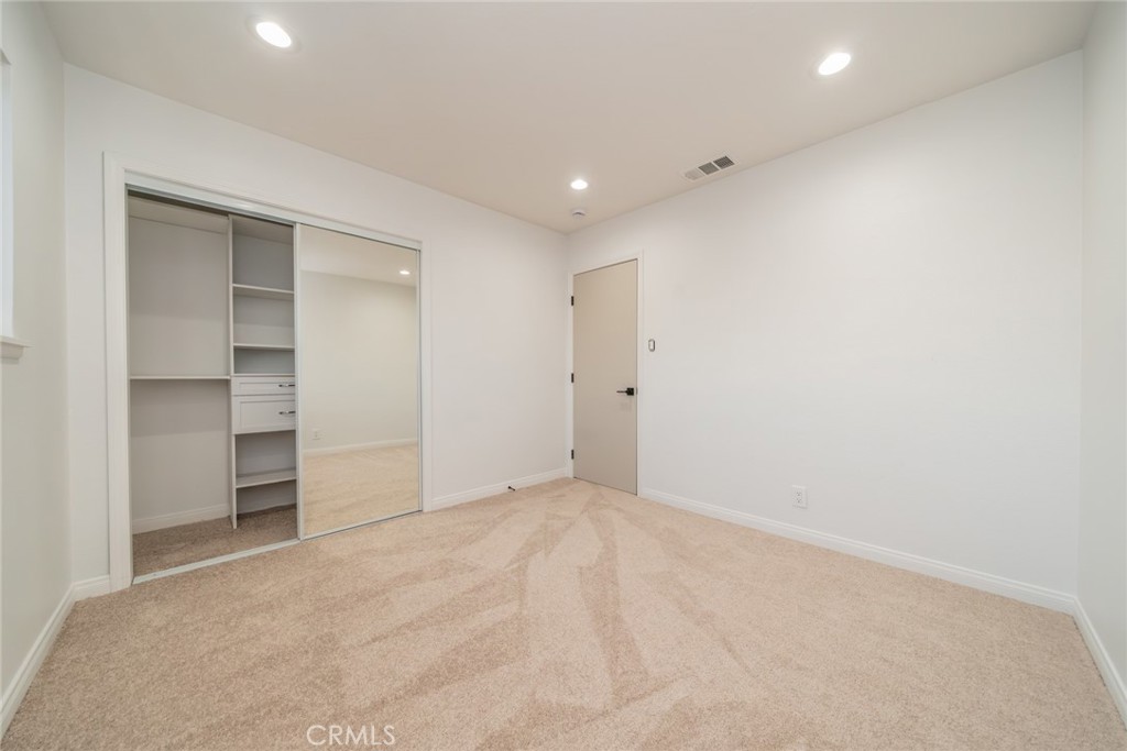 1270 Rosalind Avenue Rialto, CA 92376 - Photo 39 of 59