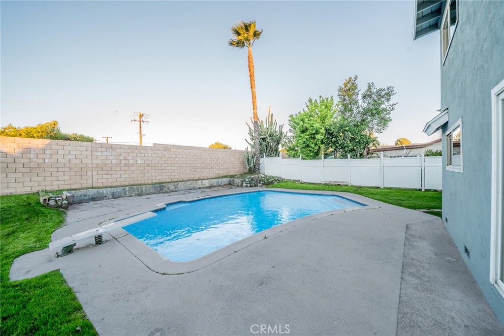 1270 Rosalind Avenue Rialto, CA 92376 - Photo 45 of 59