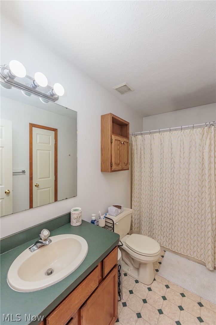 5630 Oak Point Road Lorain, OH 44053 - Photo 27 of 44 Gallery Image 27