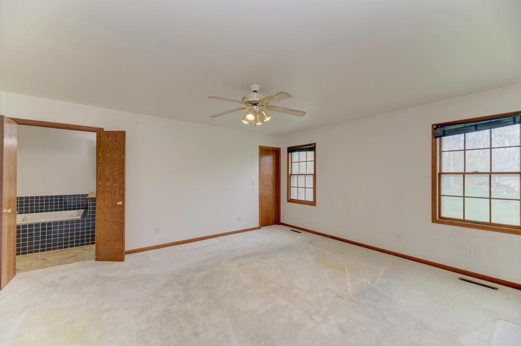 32850 Deer Ridge Drive Wilmington, IL 60481 - Photo 13 of 24