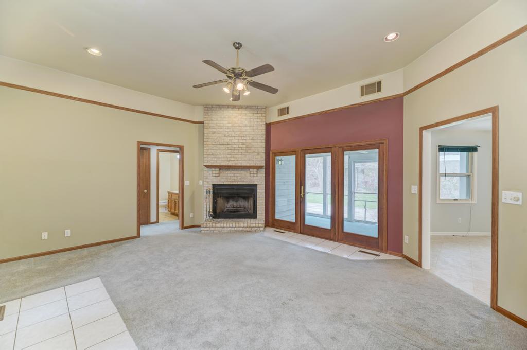 32850 Deer Ridge Drive Wilmington, IL 60481 - Photo 3 of 24