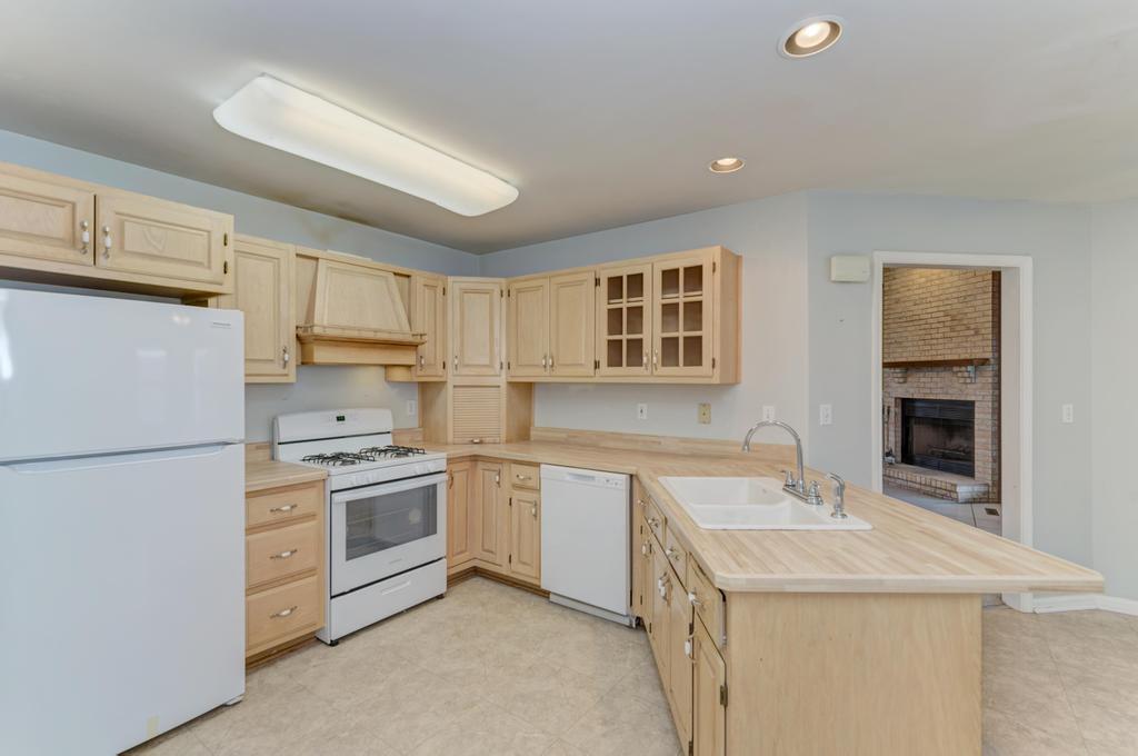 32850 Deer Ridge Drive Wilmington, IL 60481 - Photo 9 of 24