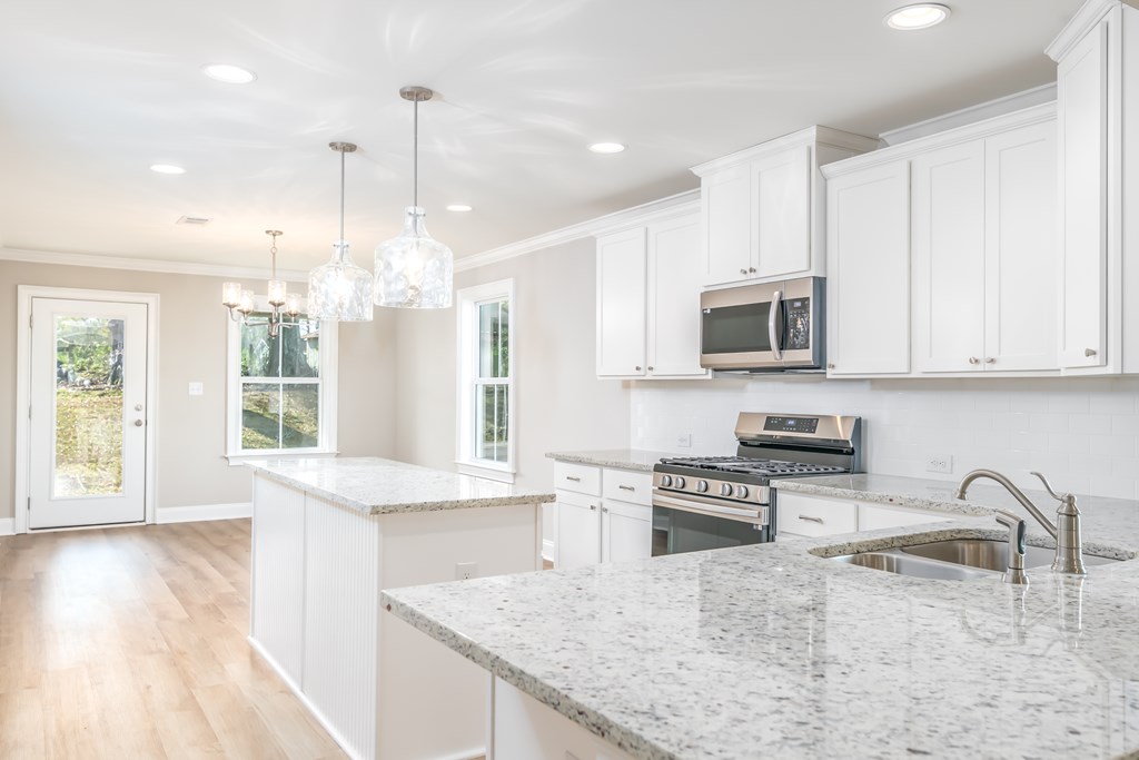 452 Paxton Loop Dothan, AL 36301 - Photo 7 of 18 Gallery Image 7