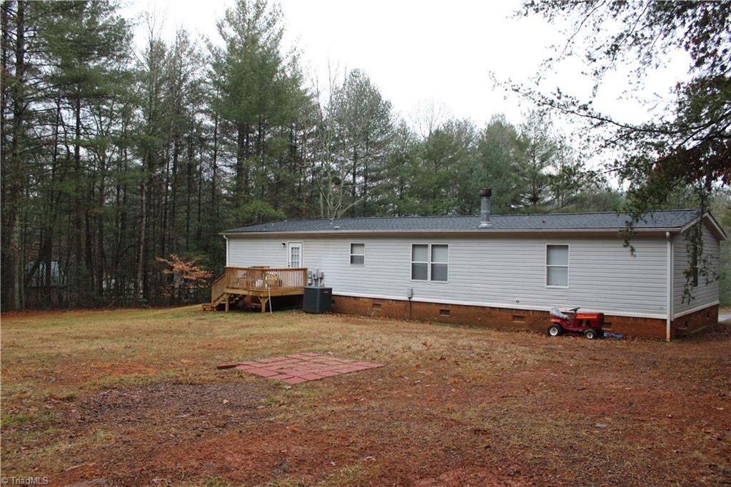 211 Pilgrim Ridge Road Wilkesboro, NC 28697 - Photo 3 of 17 Gallery Image 3
