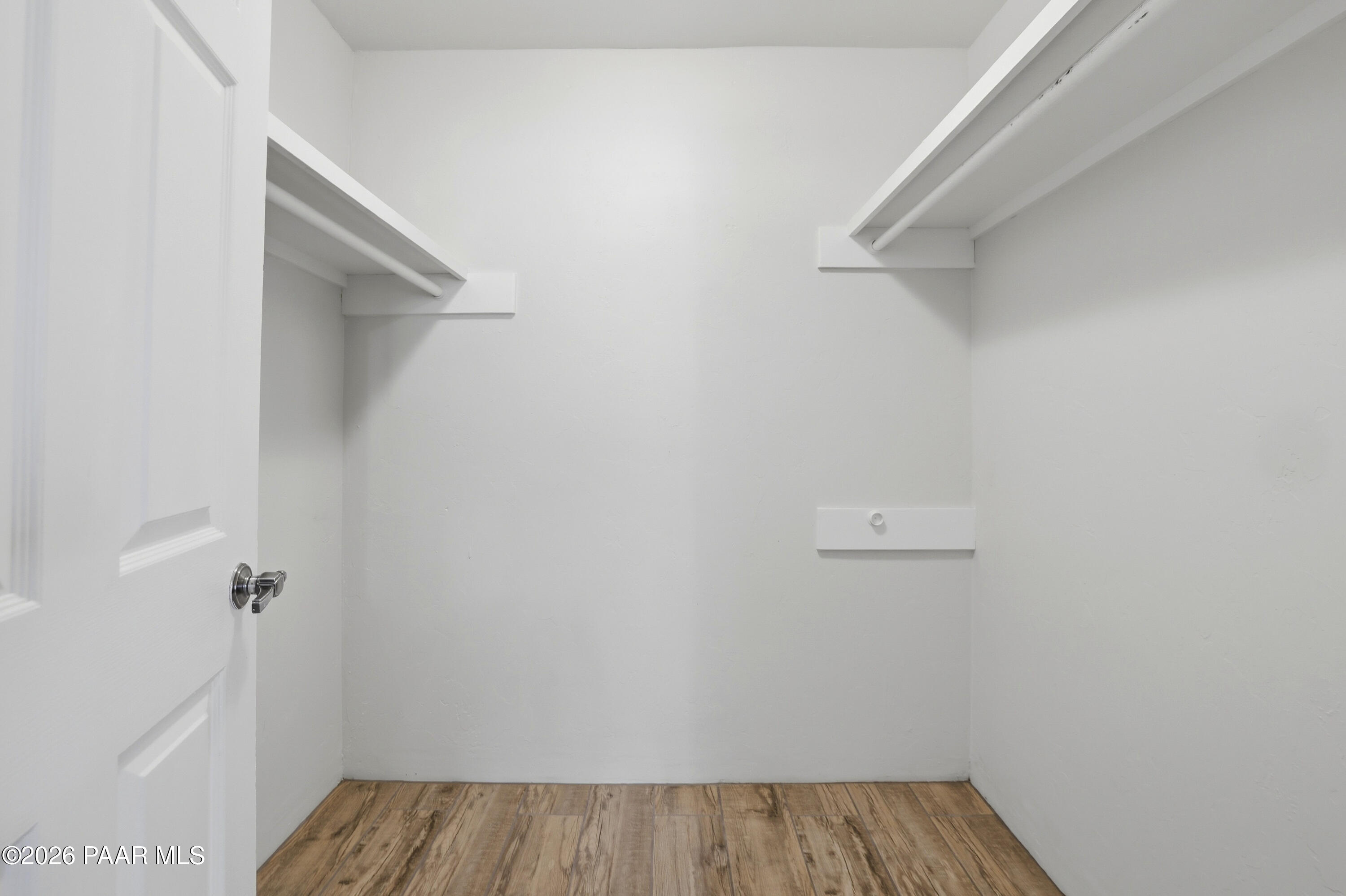 1690 West Oneal Road Prescott, AZ 86305 - Photo 23 of 61 Primary Closet