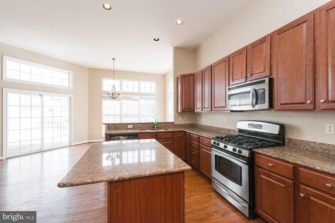 8031 High Castle Road Ellicott City, MD 21043 - Photo 8 of 23 Kitchen