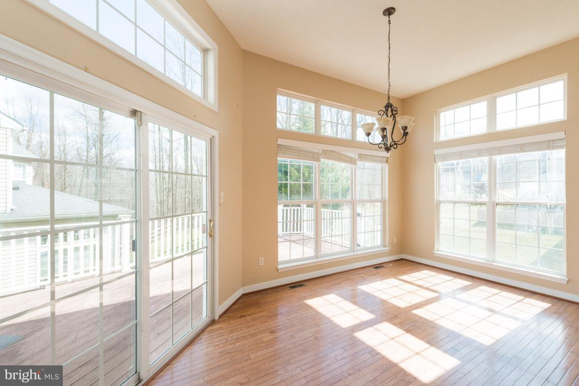 8031 High Castle Road Ellicott City, MD 21043 - Photo 9 of 23 Dining Room