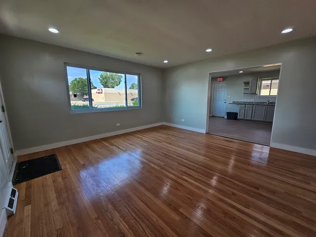 $194,500 | 1475 Sibley Boulevard, Calumet City, IL 60409