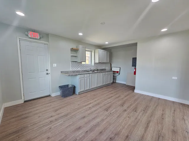 $194,500 | 1475 Sibley Boulevard, Calumet City, IL 60409