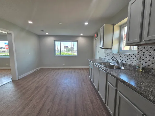 $194,500 | 1475 Sibley Boulevard, Calumet City, IL 60409